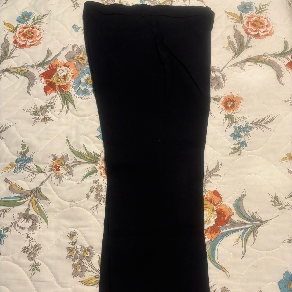 Women’s size 10 Rafaella Comfort capris